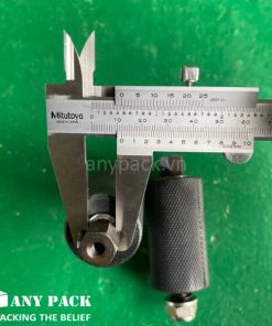 Con lan nham keo bang dinh may dan thung