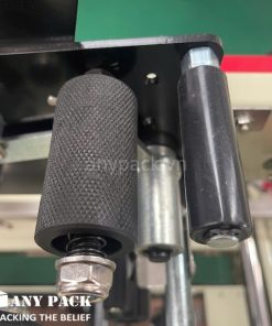 Con lan nham may dan thung carton